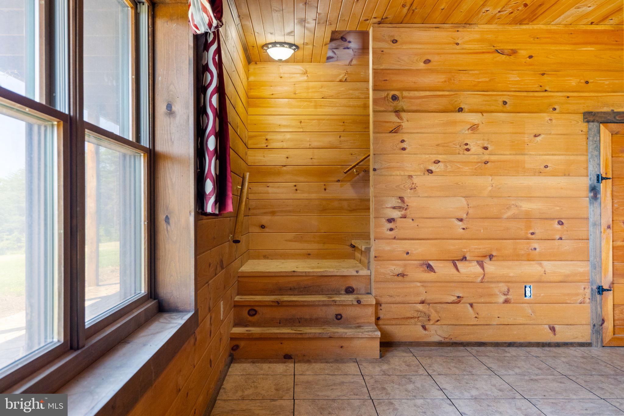 MOUNTAIN VIEW - Residential