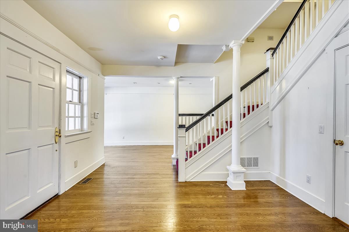 HISTORIC DISTRICT - Residential Lease