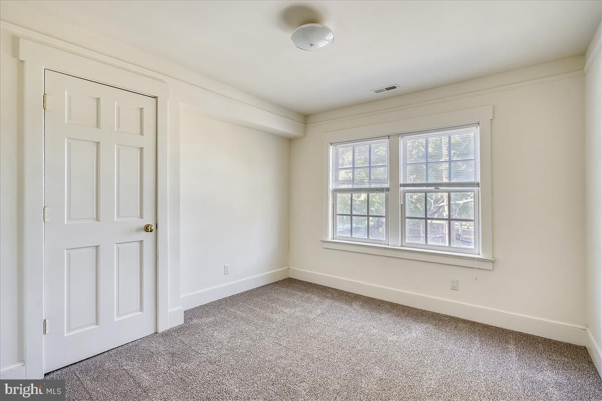 HISTORIC DISTRICT - Residential Lease