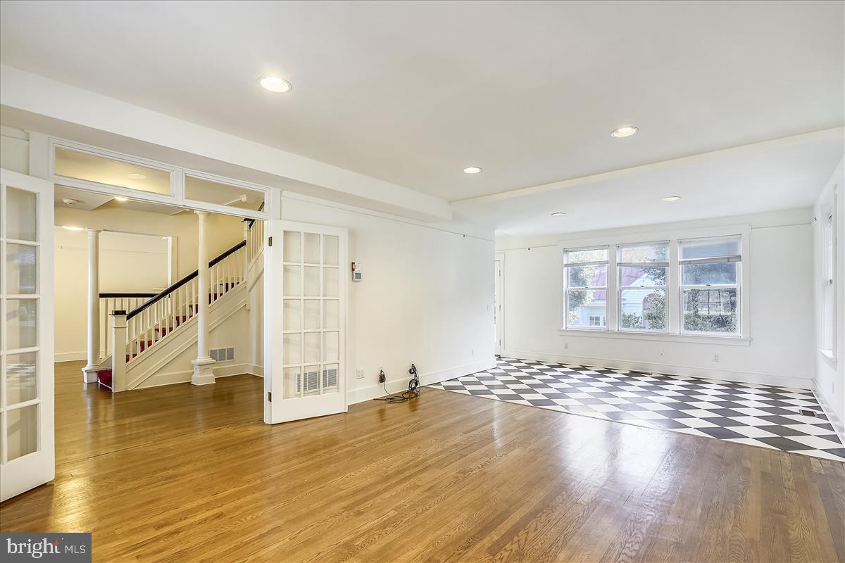 HISTORIC DISTRICT - Residential Lease