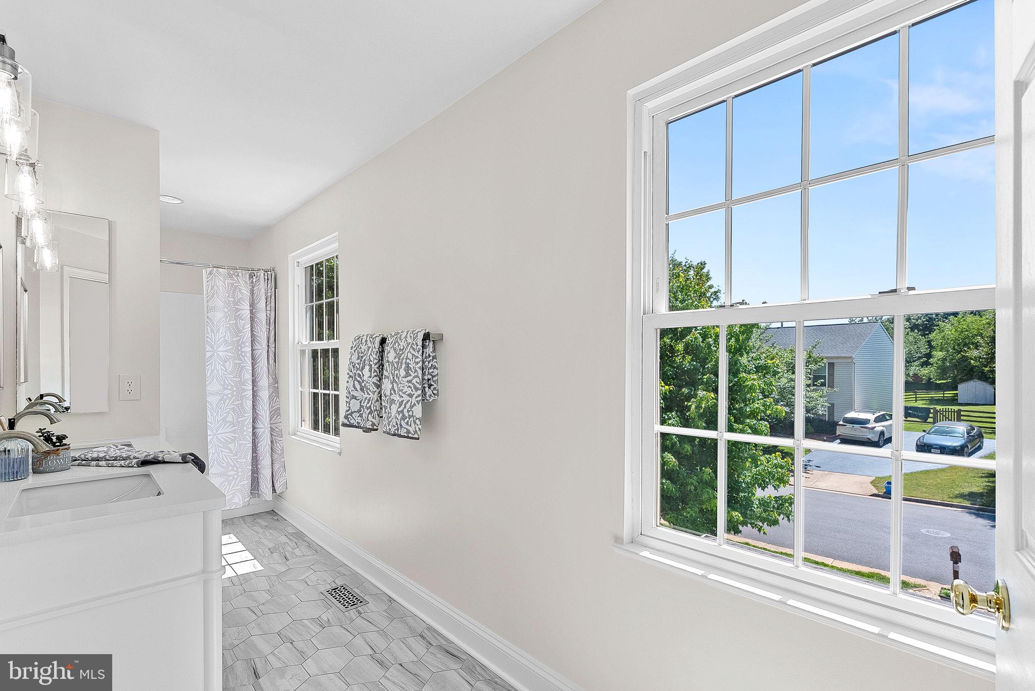 BELMONT RIDGE - Residential