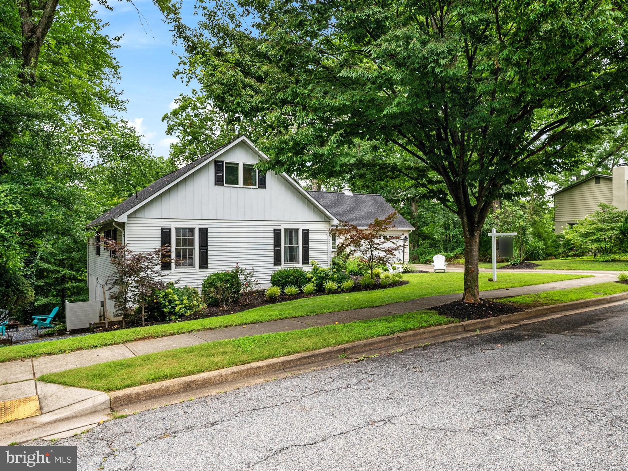 1312 HOMEWOOD LANE