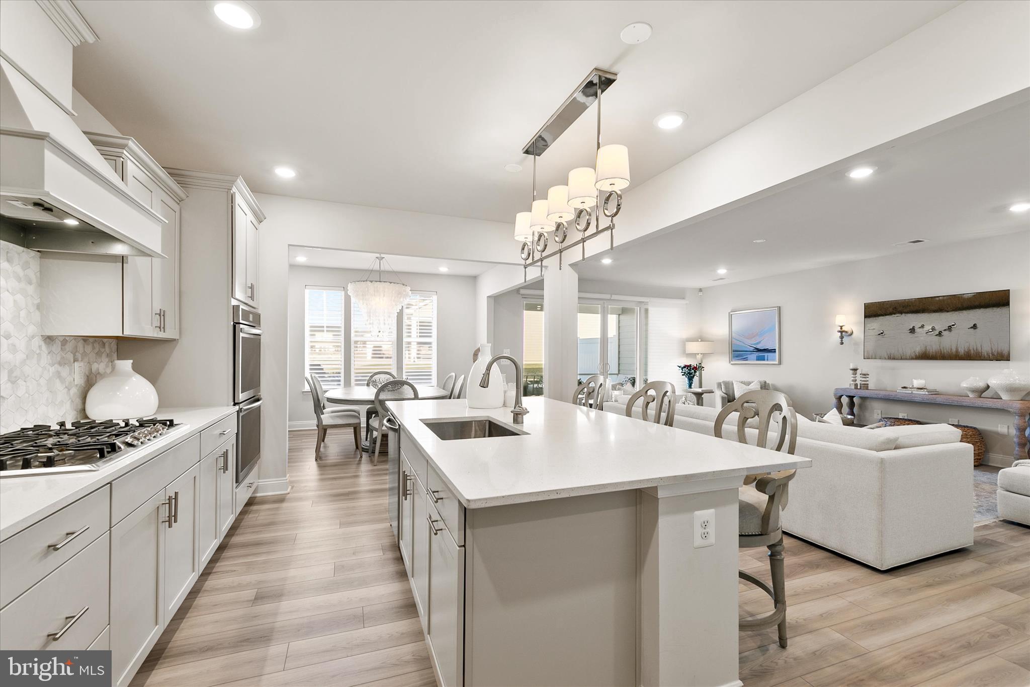 PENINSULA - Residential