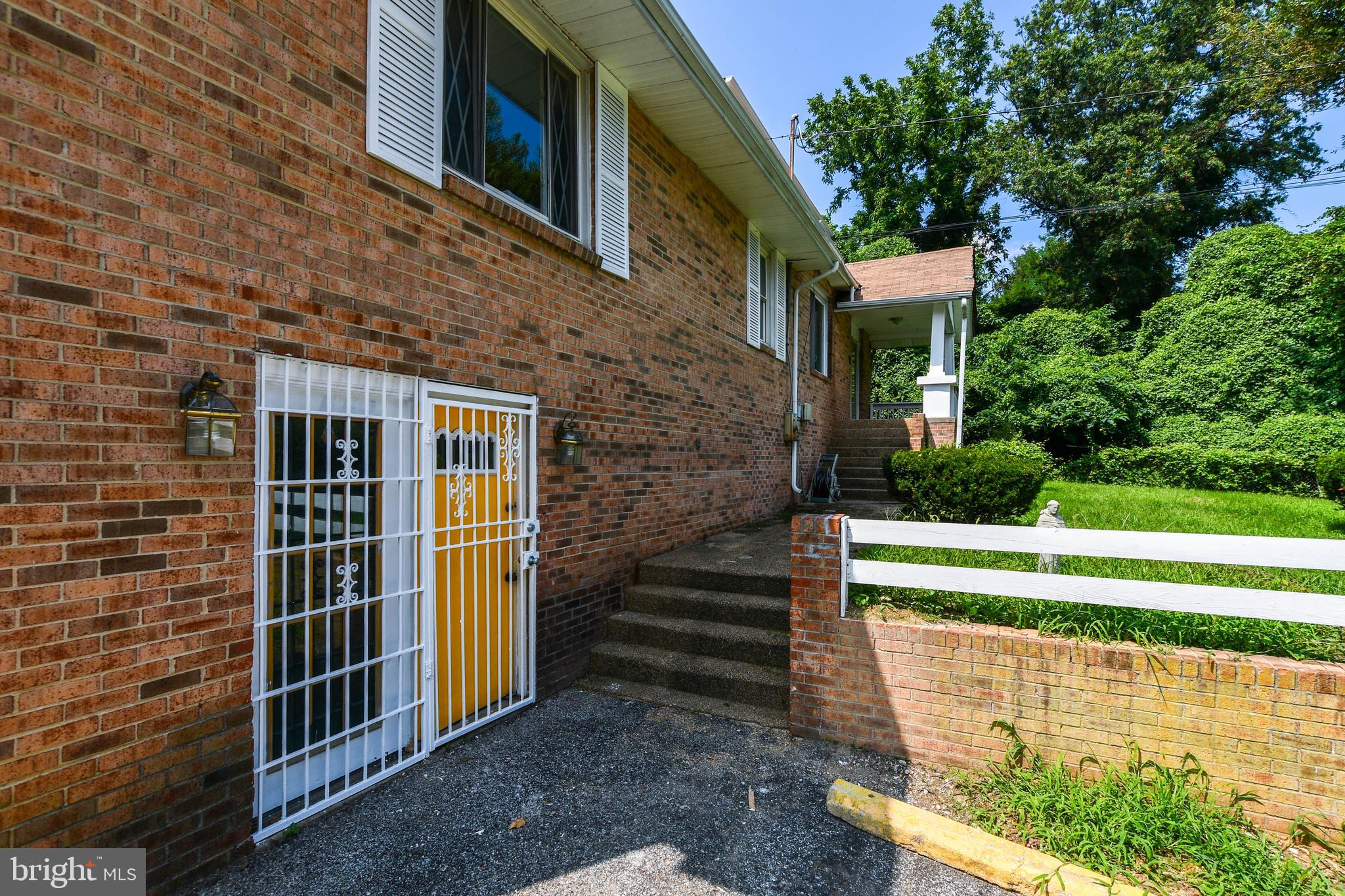 CAPITOL HEIGHTS - Residential