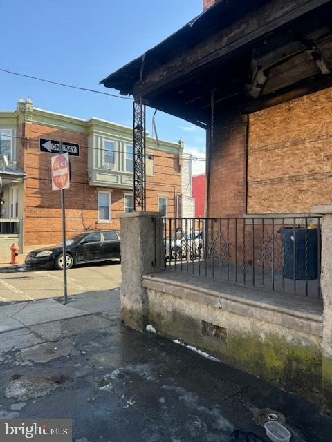 KENSINGTON - Residential