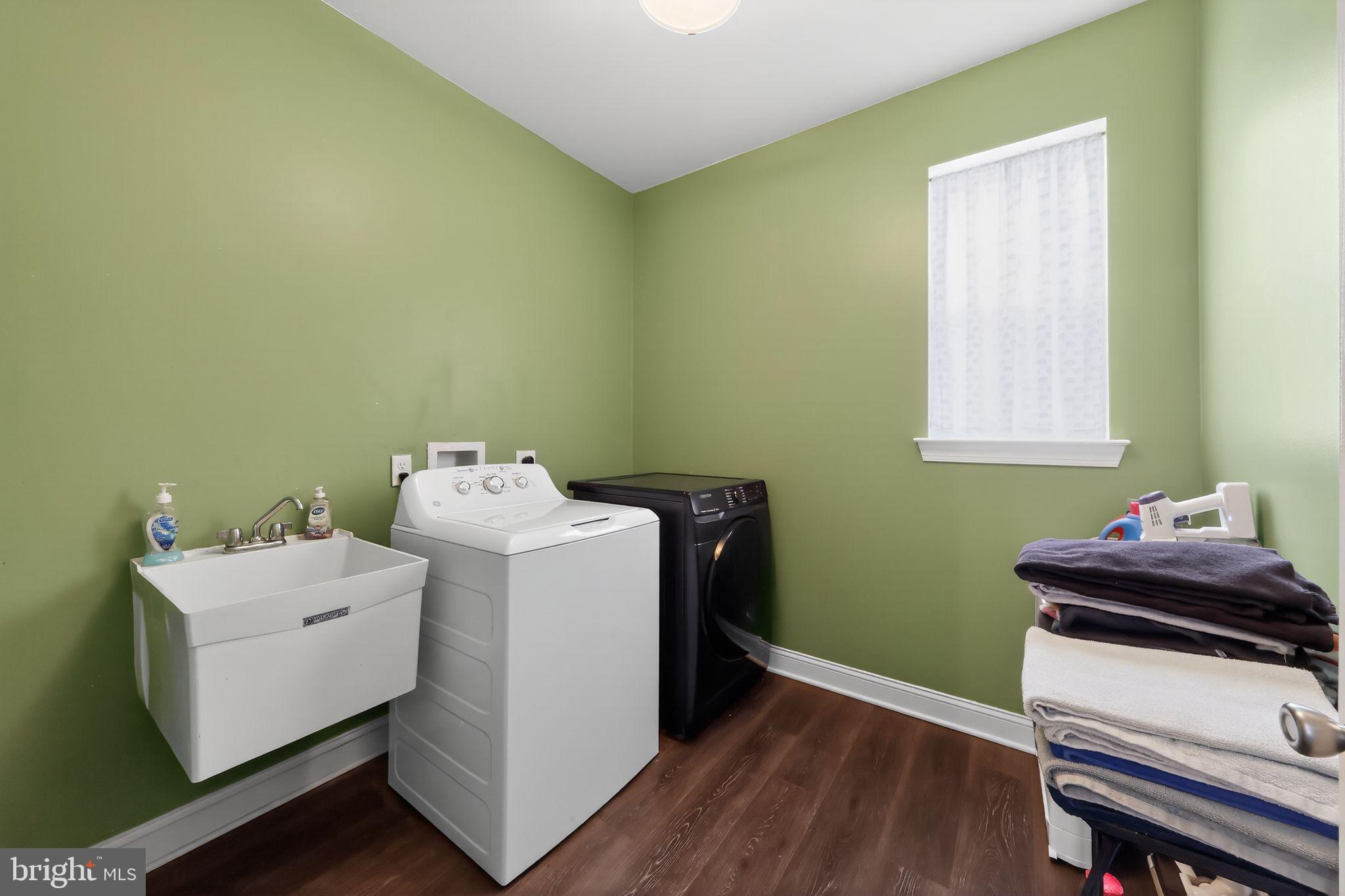 MERIDIAN CROSSING - Residential