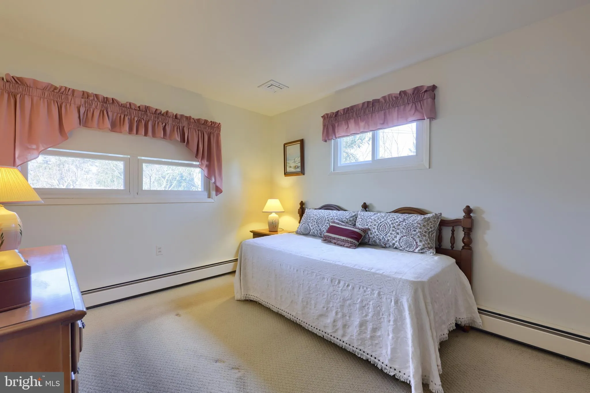 East Petersburg, Pennsylvania 17520, United States, 3 Bedrooms Bedrooms, ,1 BathroomBathrooms,Residential,Pending,83184