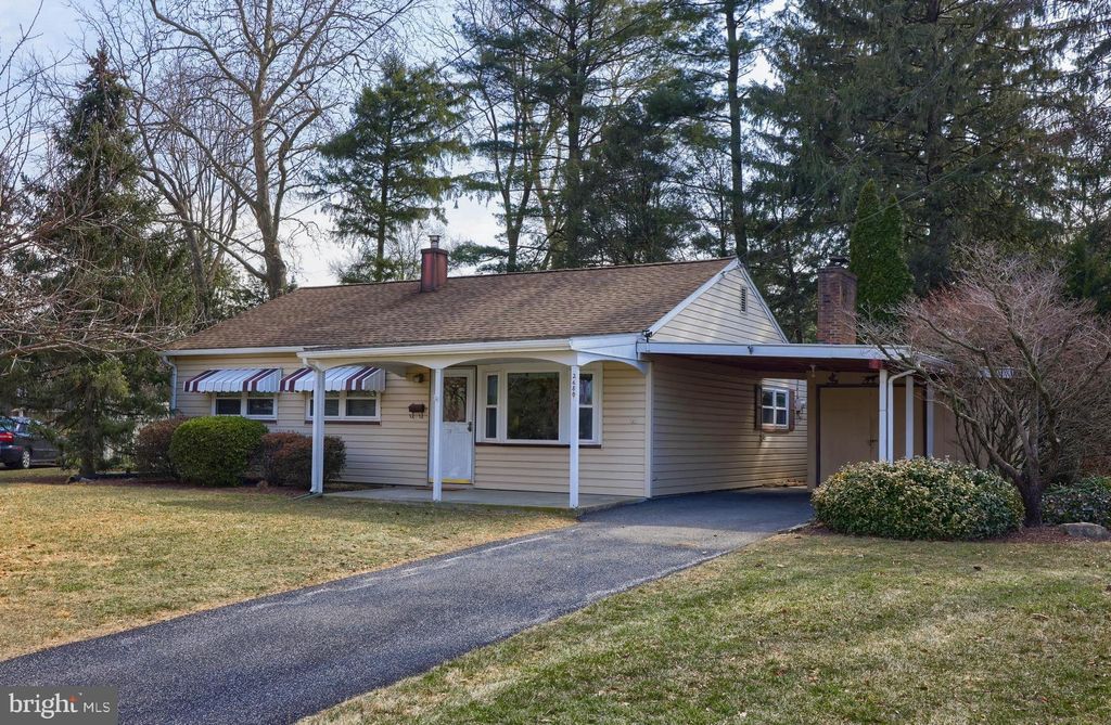 Photo of 2680 Broad Street, EAST PETERSBURG, PA 17520 (MLS # PALA2064928)