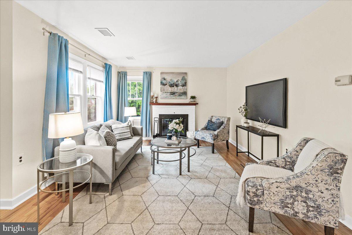 BAKER PARK - Residential