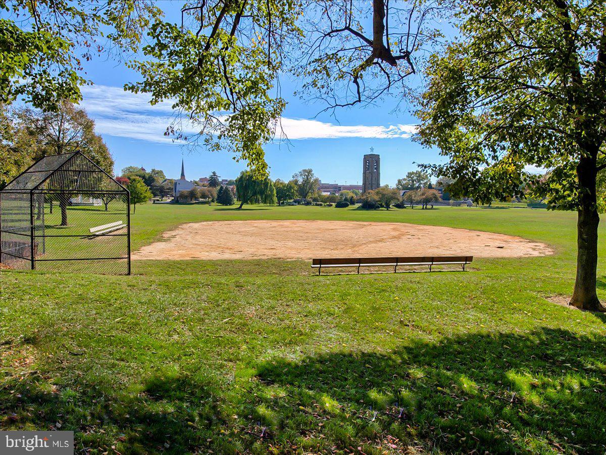 BAKER PARK - Residential