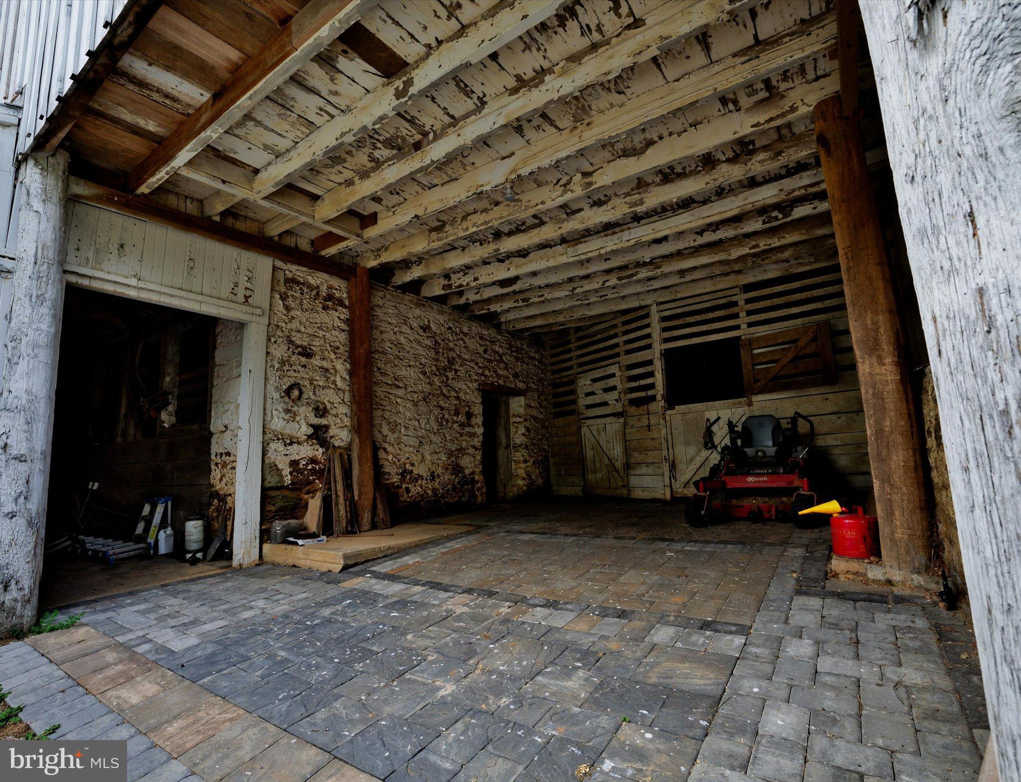 WINDY HILLS - Residential