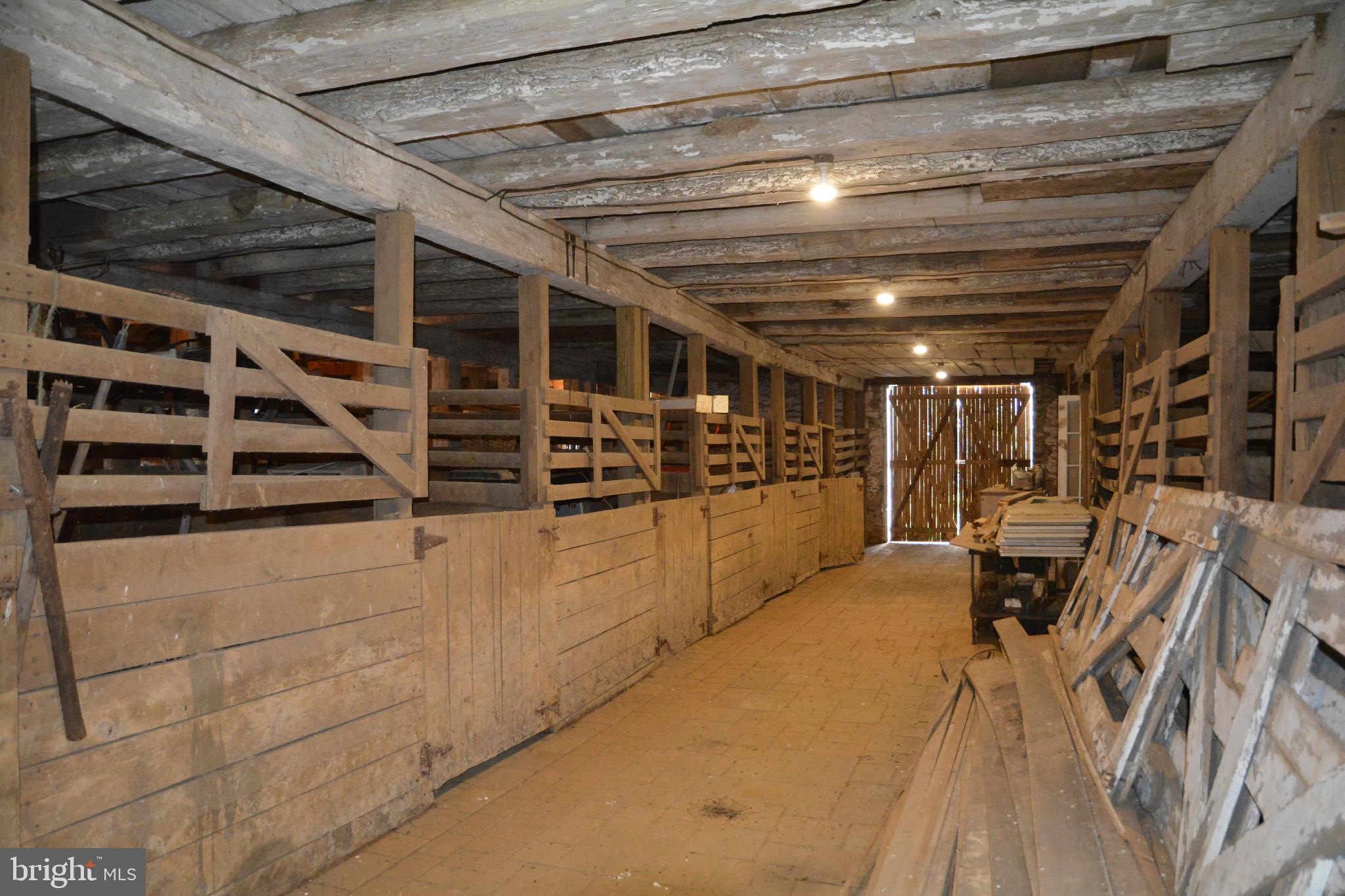 WINDY HILLS - Residential