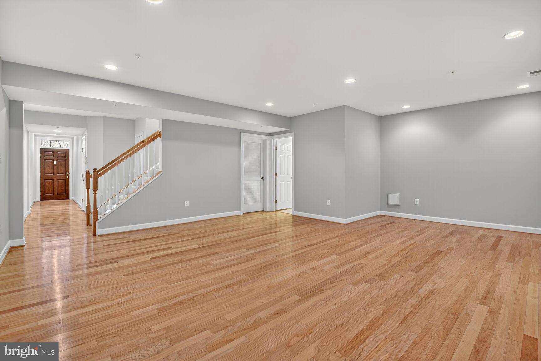 CROWN POINTE - Residential Lease