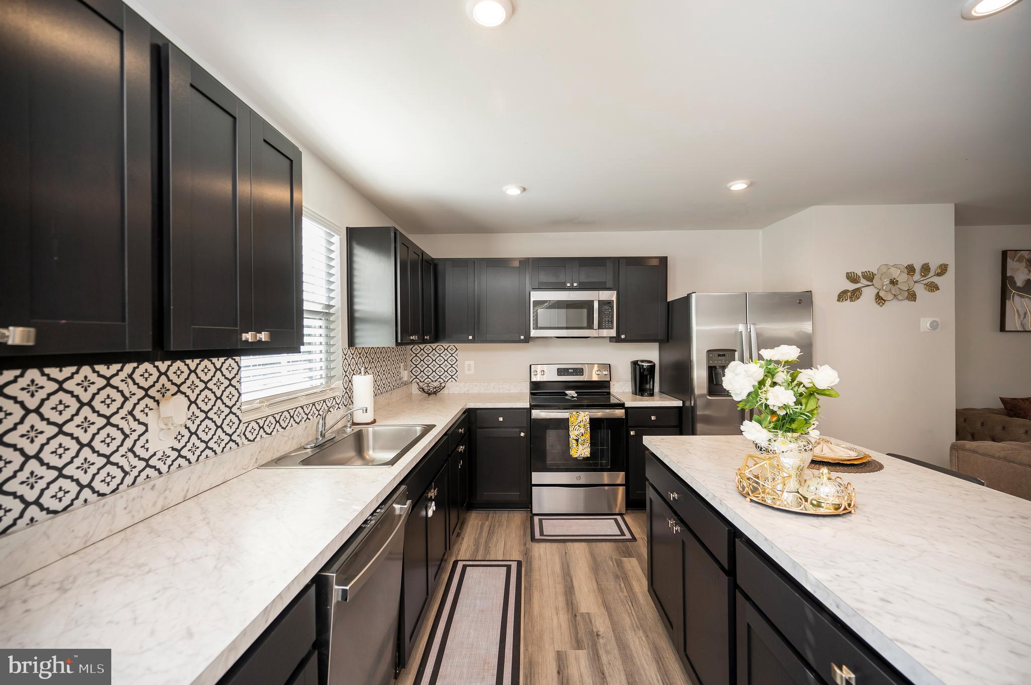 KENDALL HILLS - Residential