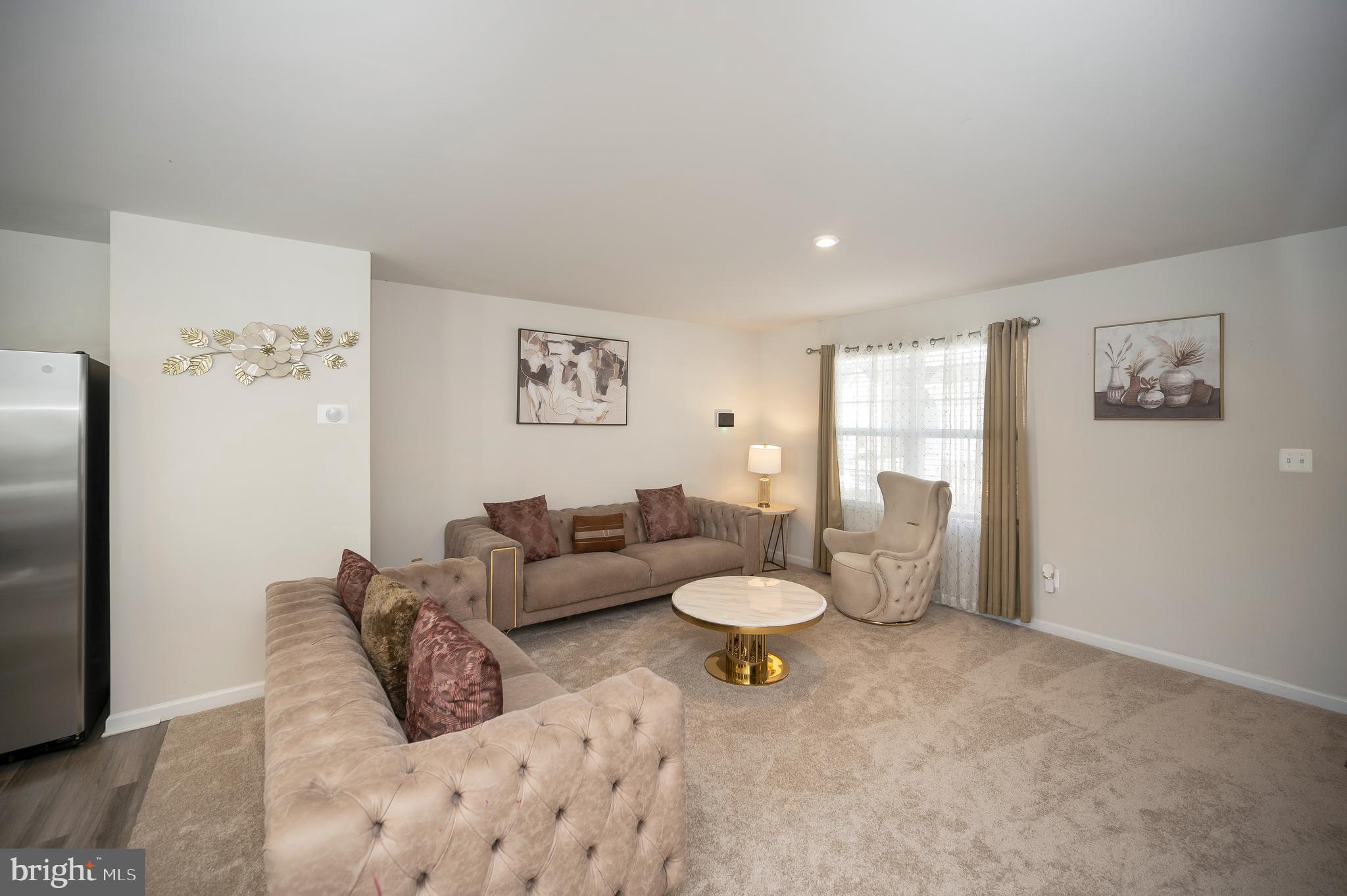 KENDALL HILLS - Residential