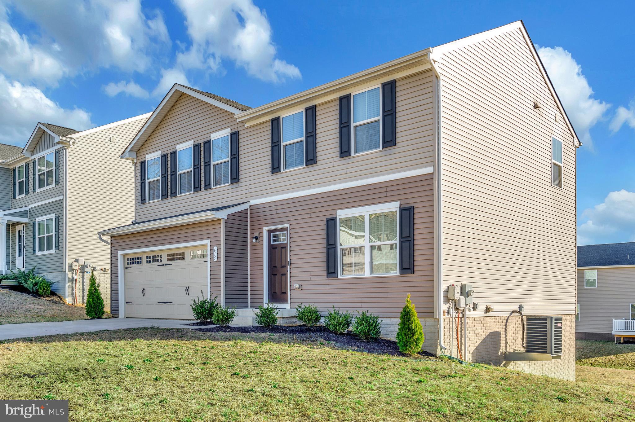 KENDALL HILLS - Residential