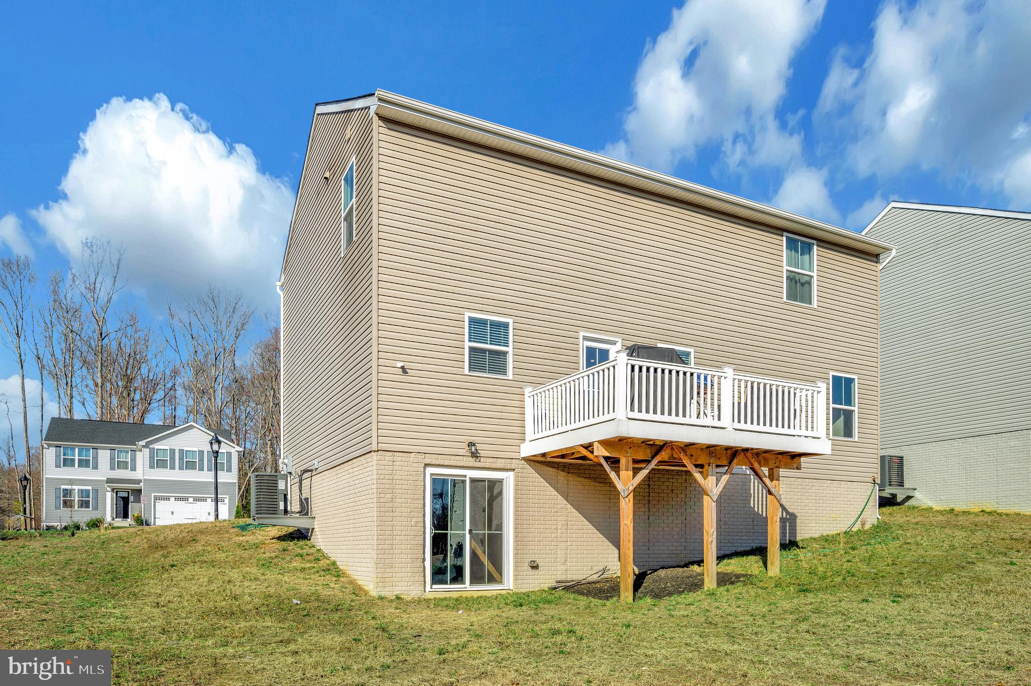 KENDALL HILLS - Residential