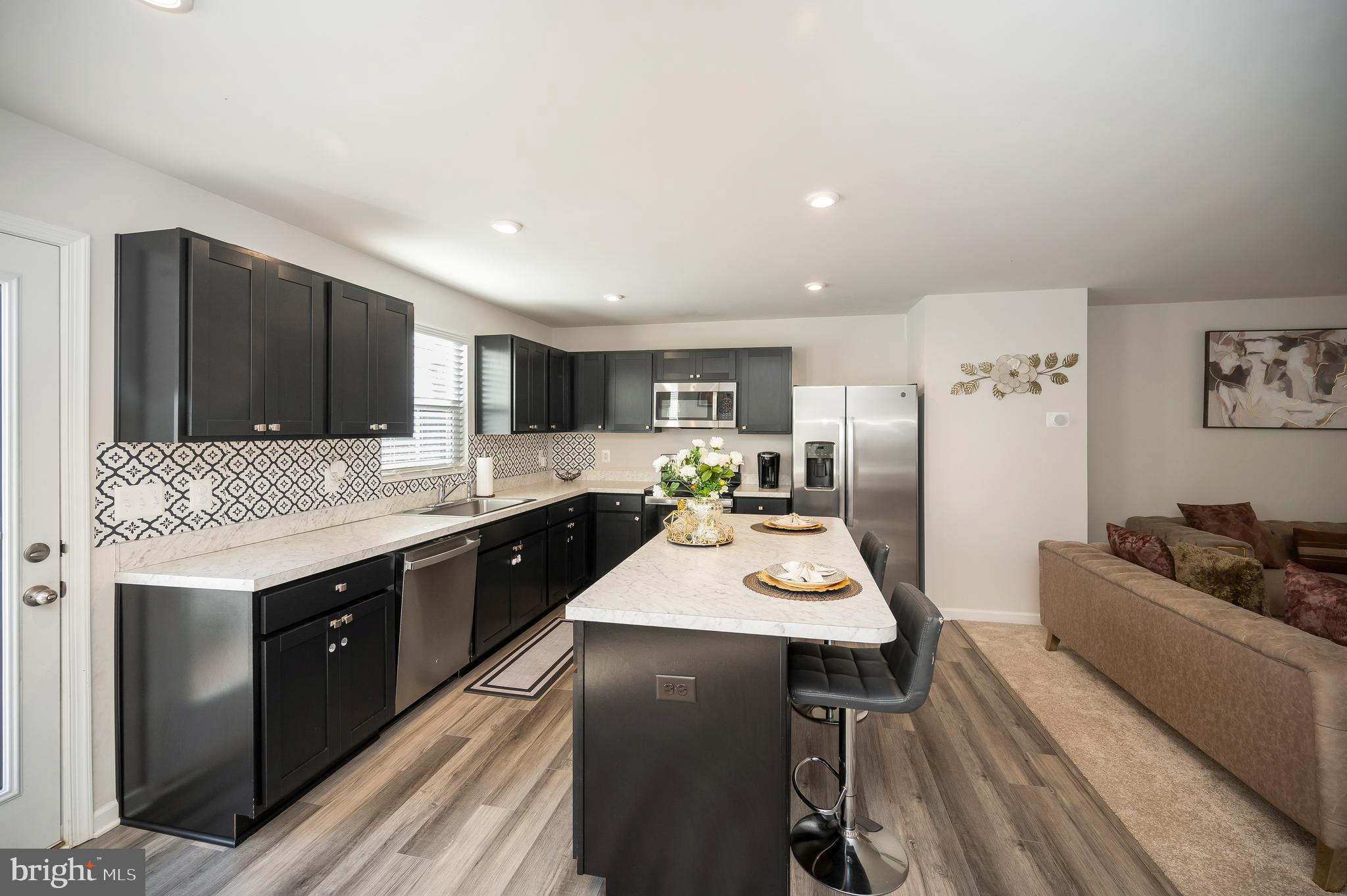 KENDALL HILLS - Residential