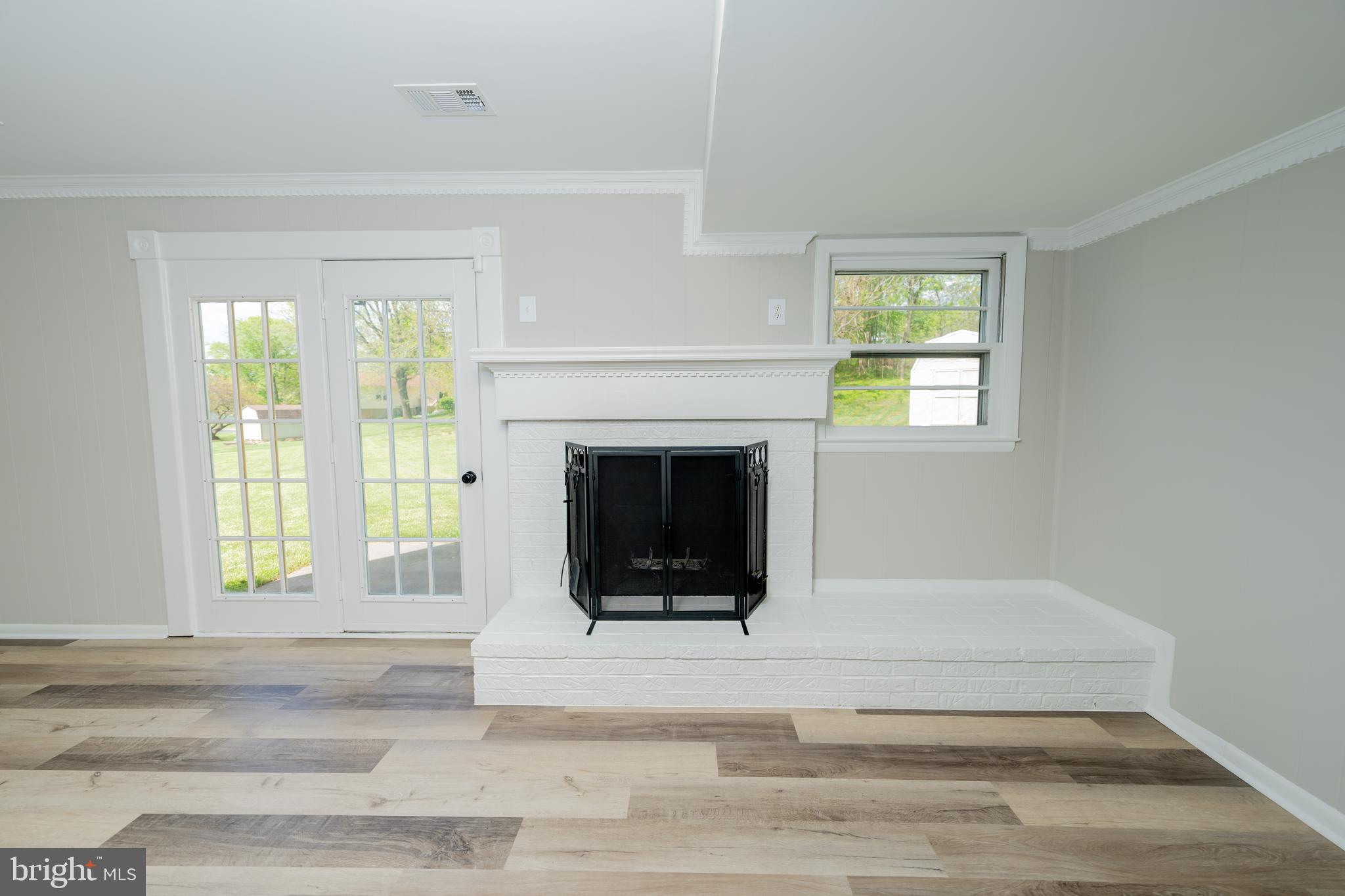 WARRENTON LAKES - Residential