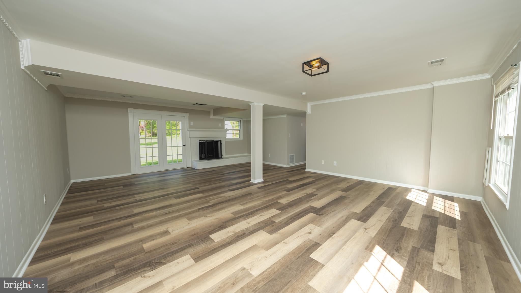 WARRENTON LAKES - Residential