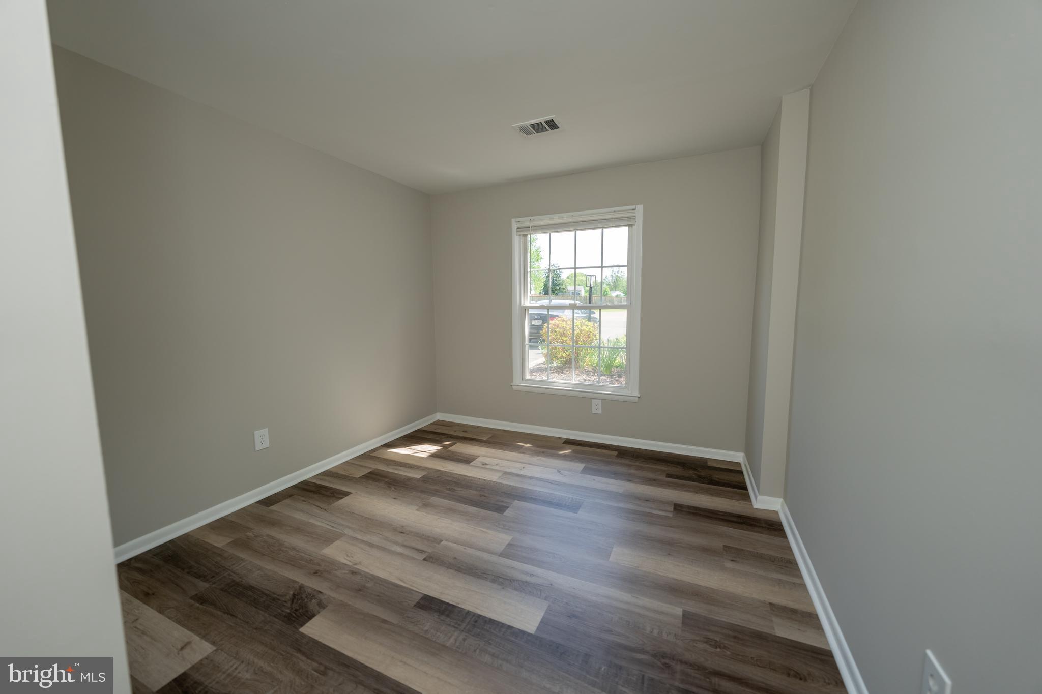 WARRENTON LAKES - Residential