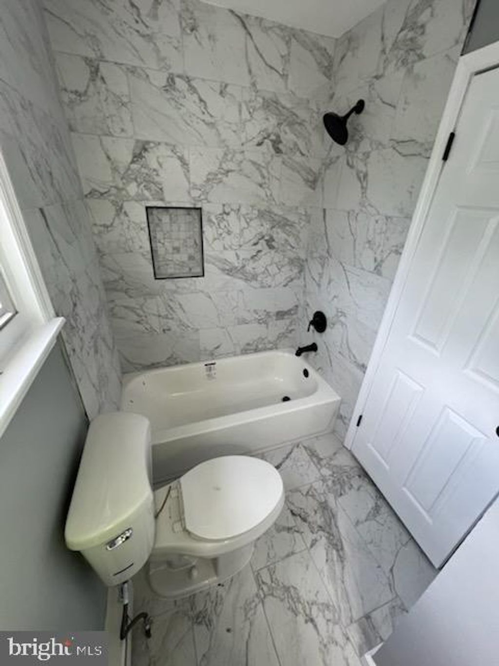 Photo of 160 Hampshire Road, SICKLERVILLE, NJ 08081 (MLS # NJCD2104094)