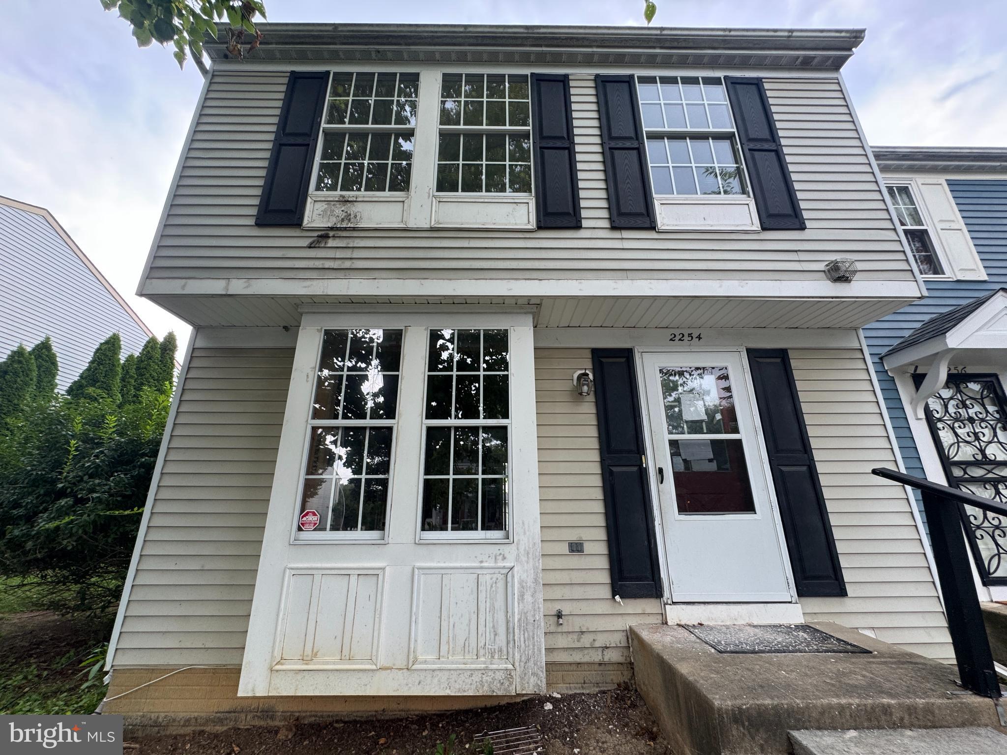 The Seller must comply with HUD Guidelines 24 CRF 206.125. All offers to be submitted on Homepath. End of Row/Townhouse with 3 Bedrooms, 2 Full Baths, and 1 Half Bath located in Parkview Trail. Spacious living area, Rear Shed, and fence backyard.