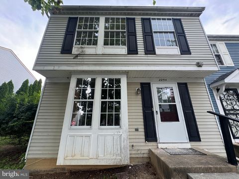 Townhouse For Sale - 2254 Riding Crop Way<br/> WINDSOR MILL, MD 21244