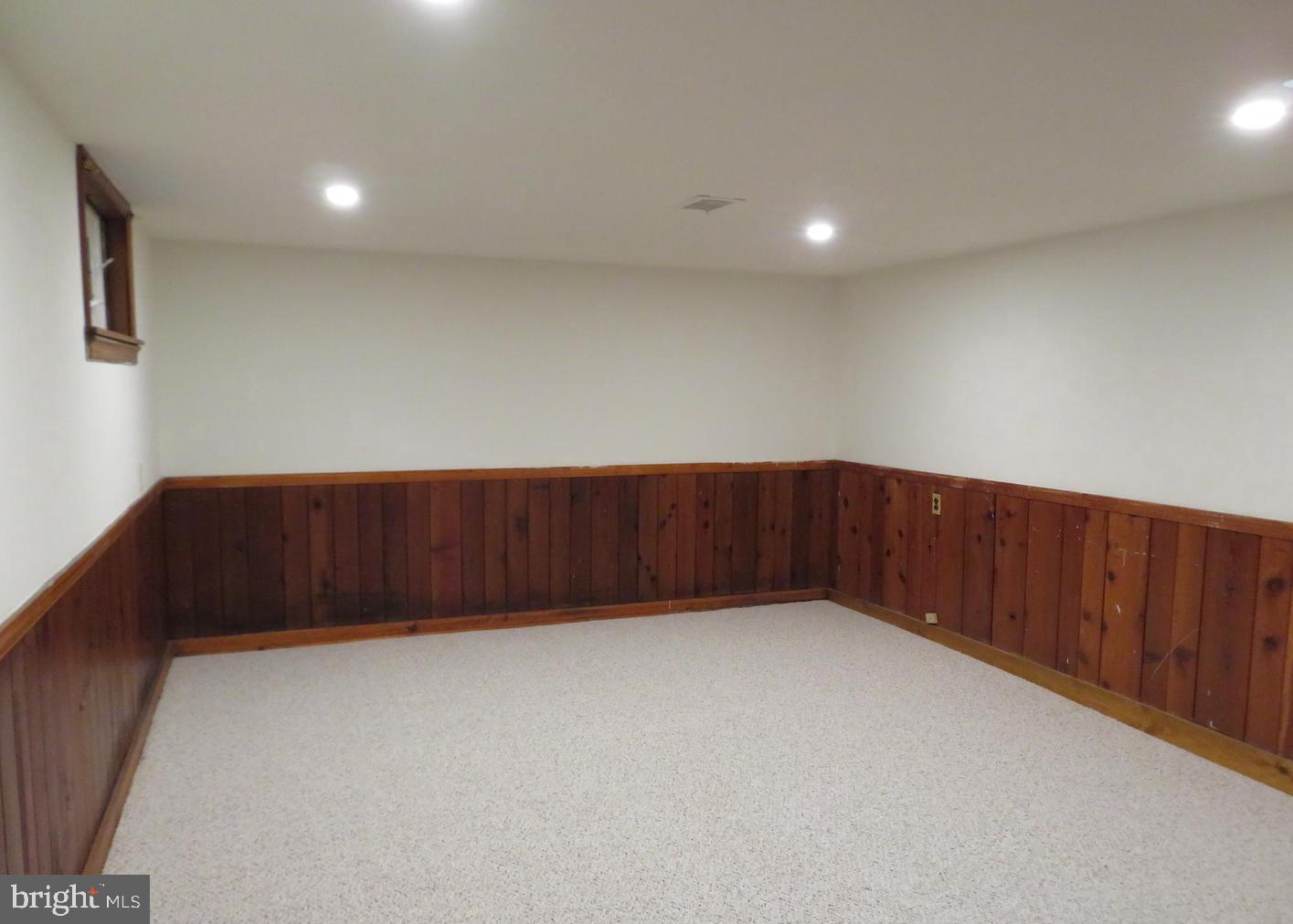 ARLINGTON FOREST - Residential Lease