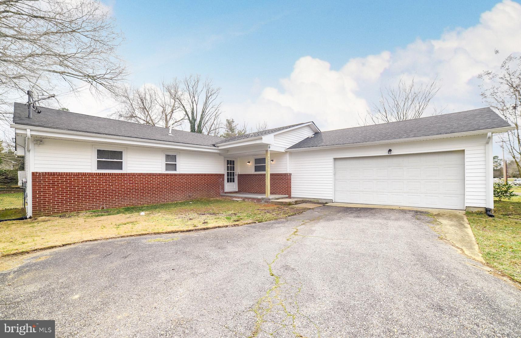 GREENVIEW KNOLLS - Residential