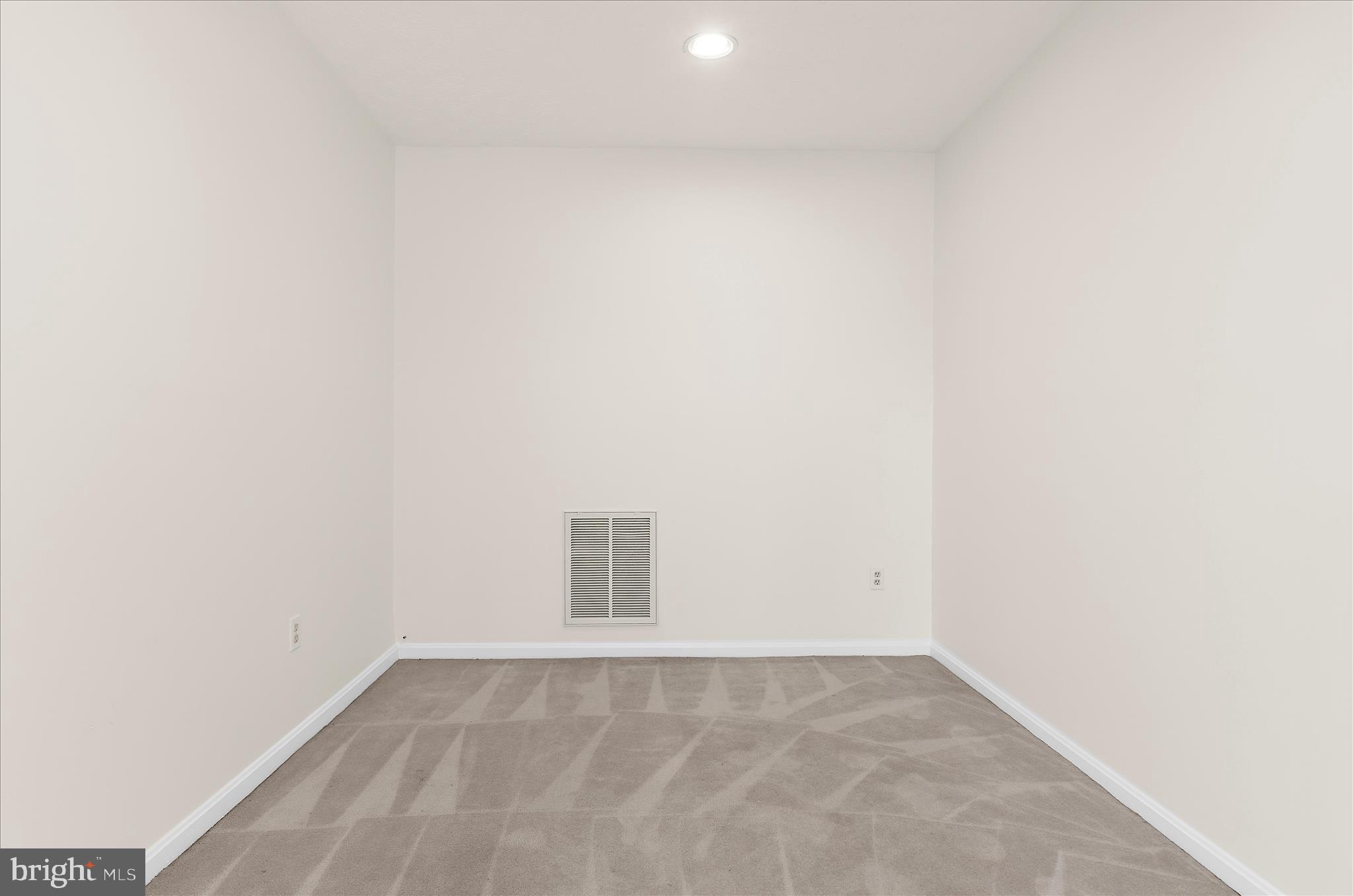 TOLL HOUSE - Residential