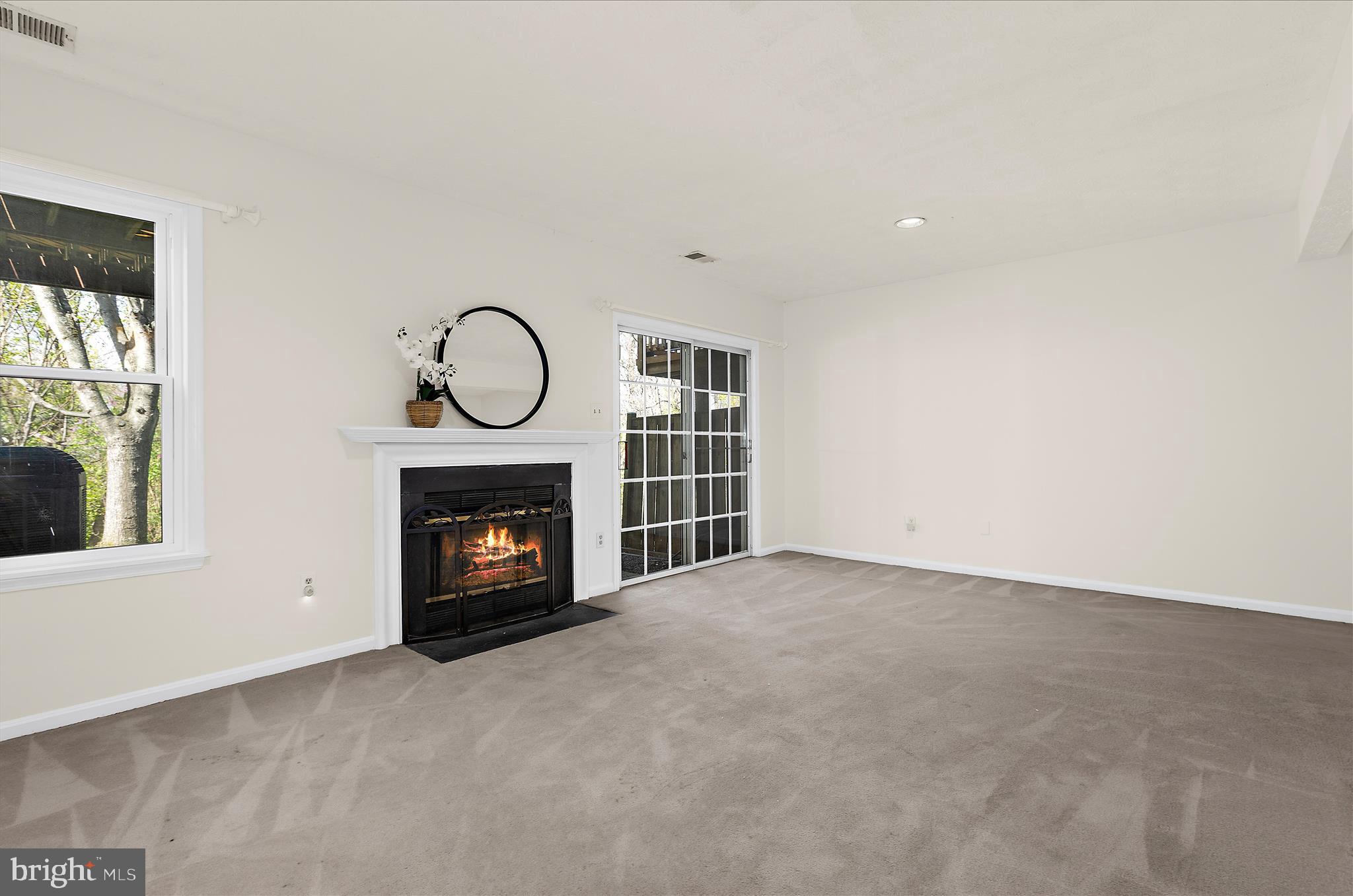 TOLL HOUSE - Residential