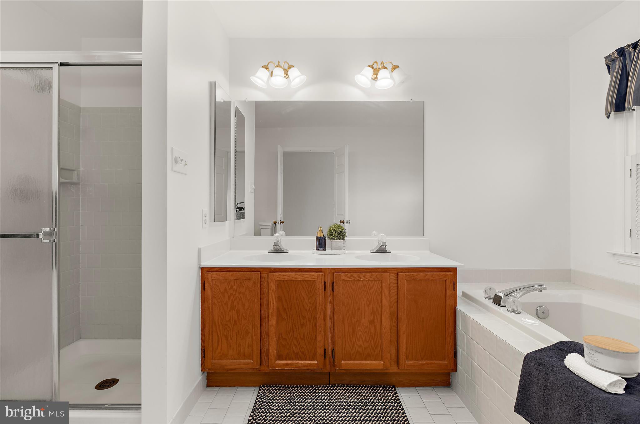 TOLL HOUSE - Residential