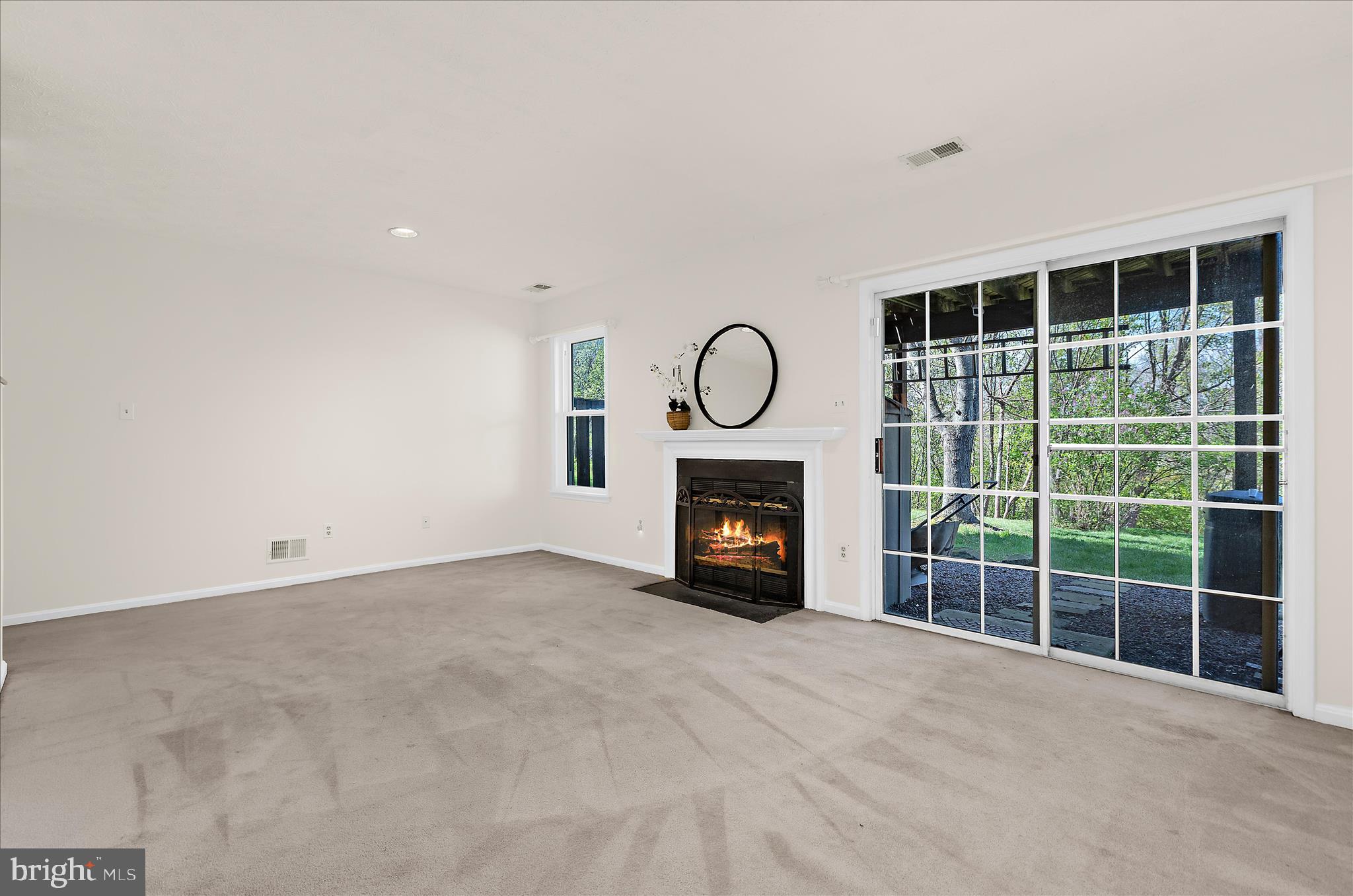 TOLL HOUSE - Residential