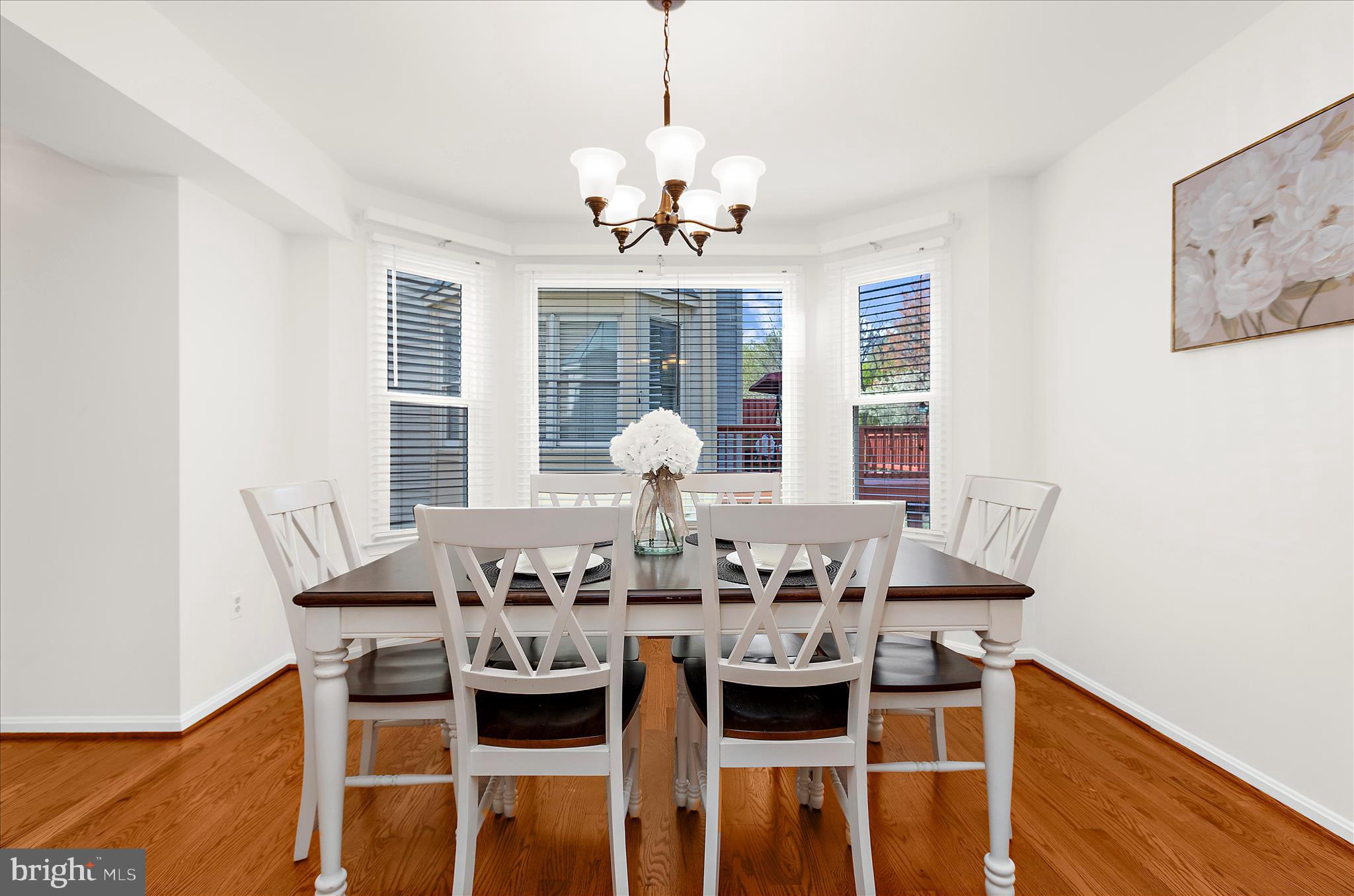 TOLL HOUSE - Residential