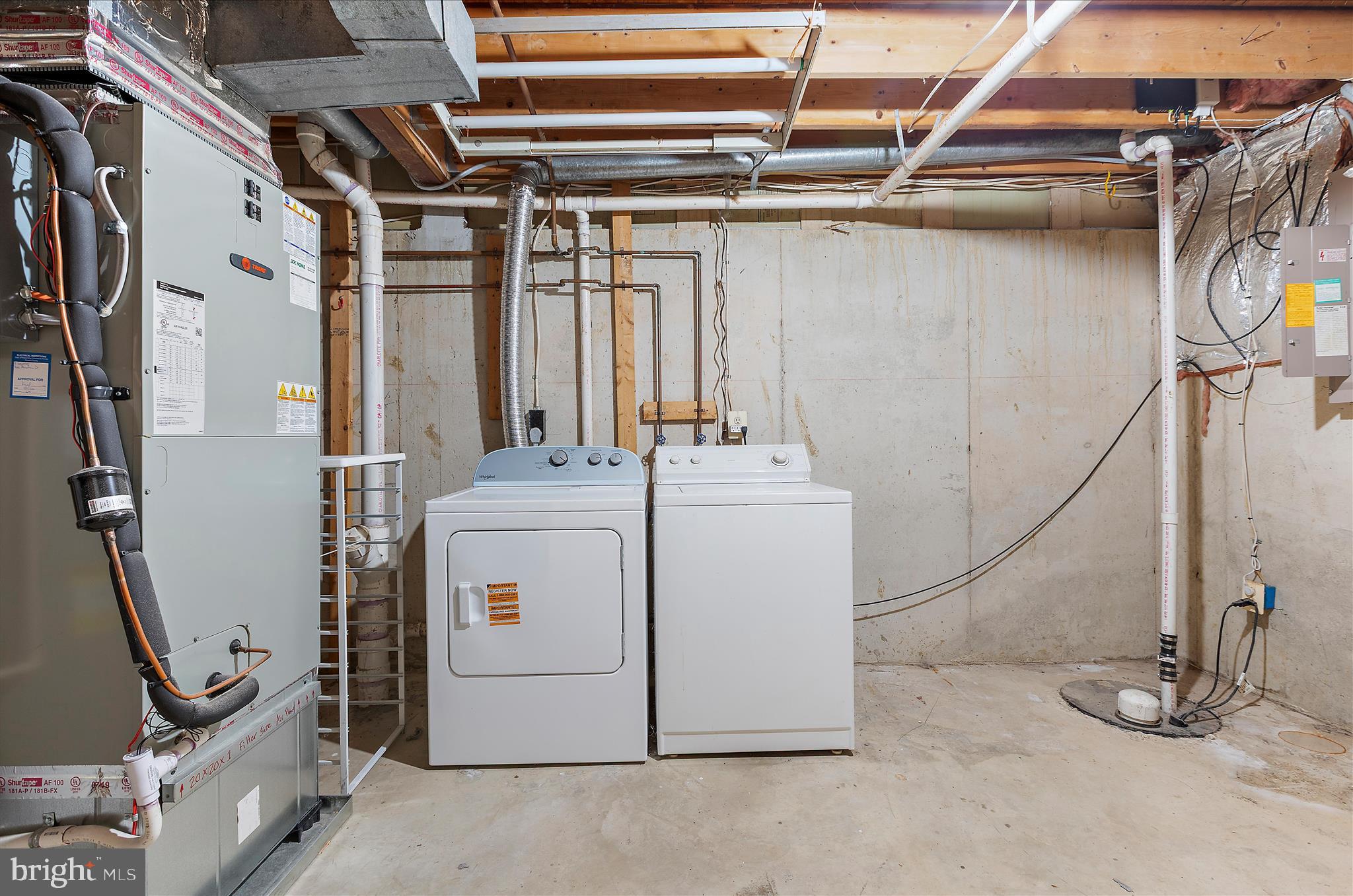 TOLL HOUSE - Residential