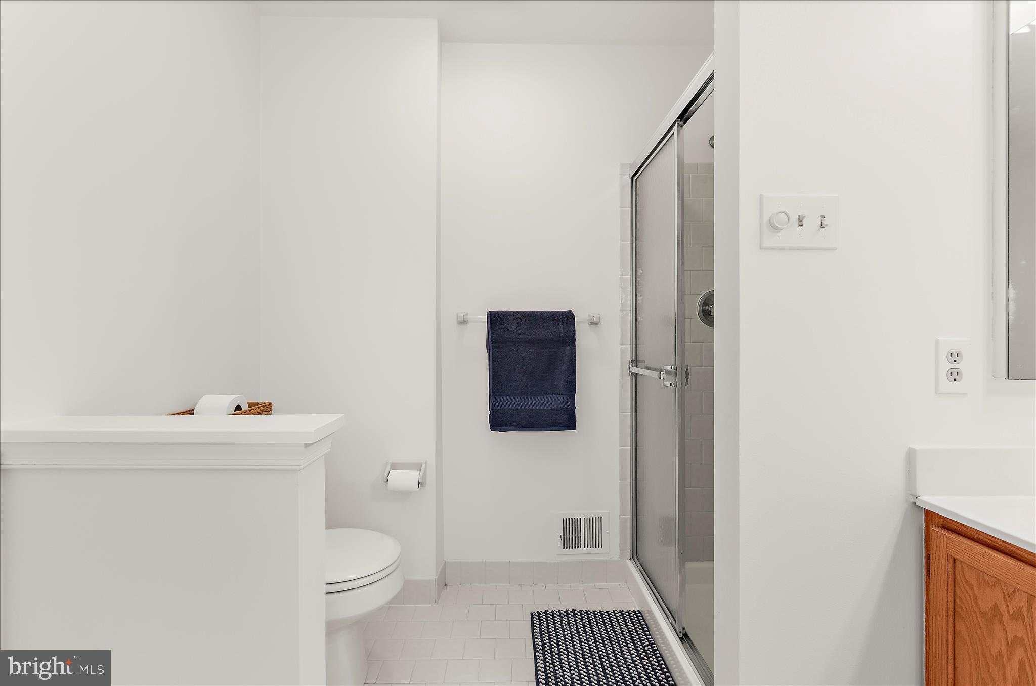 TOLL HOUSE - Residential