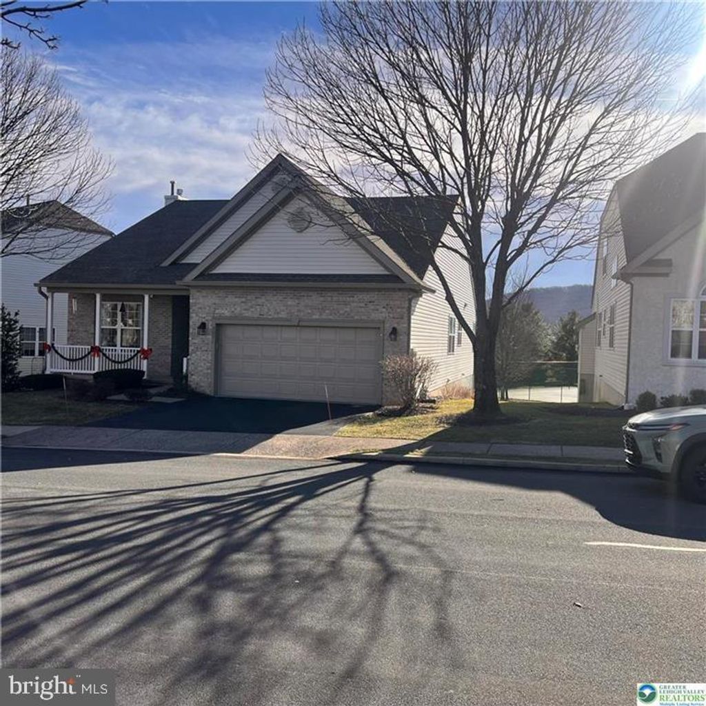 Photo of 3091 Donegal Drive, MACUNGIE, PA 18062 (MLS # PALH2014306)