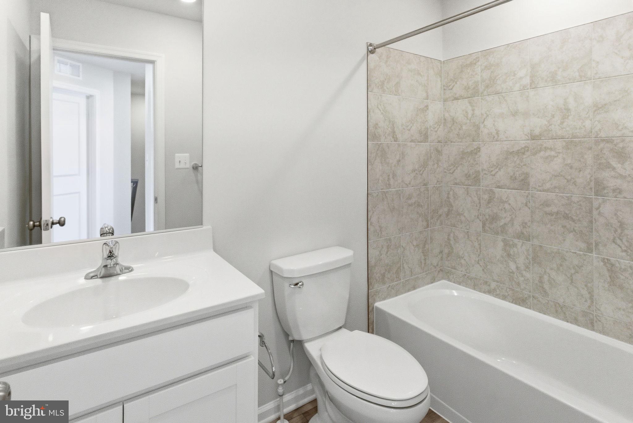 RED CLOVER MEADOWS - Residential Lease