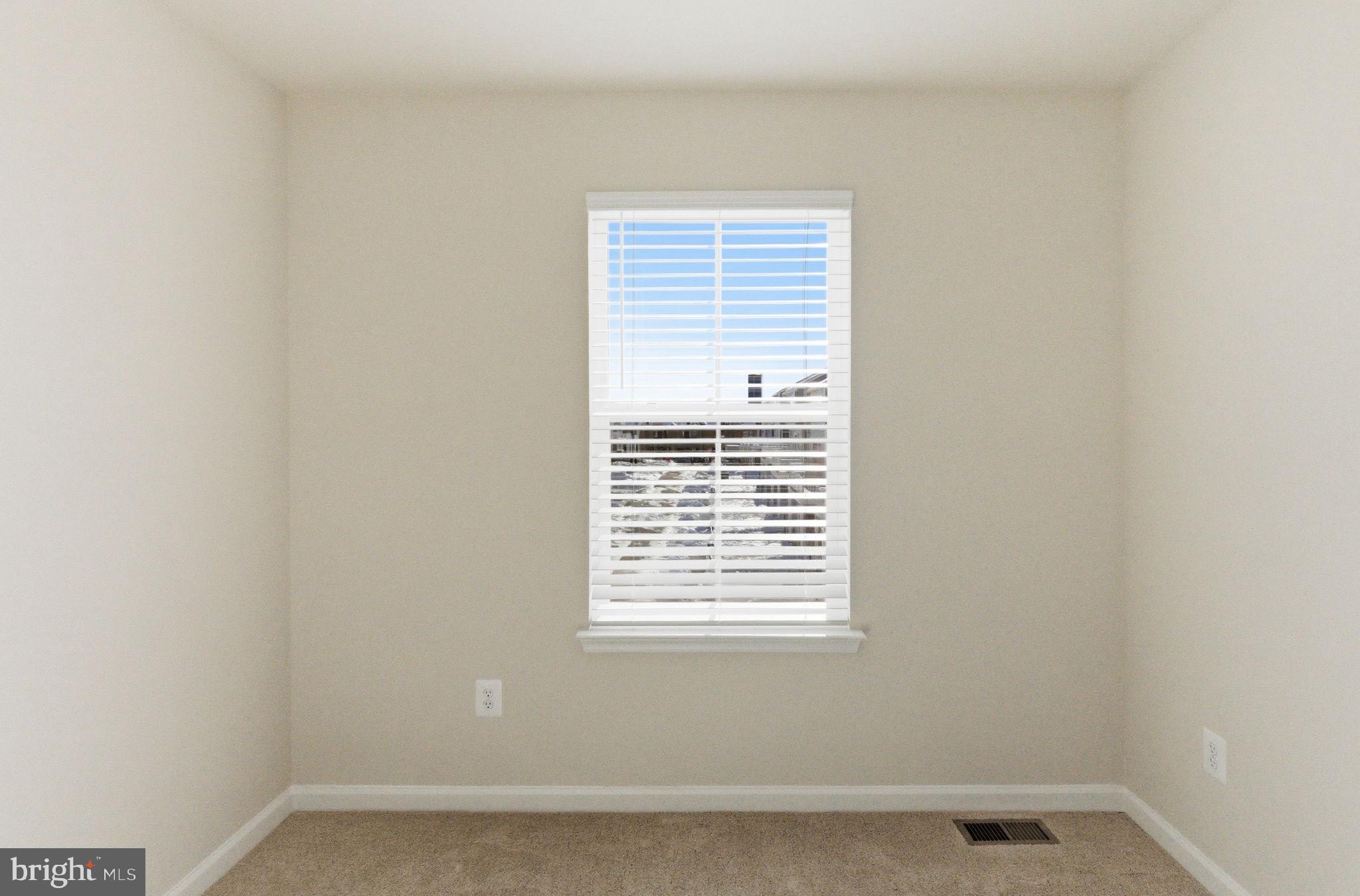 RED CLOVER MEADOWS - Residential Lease