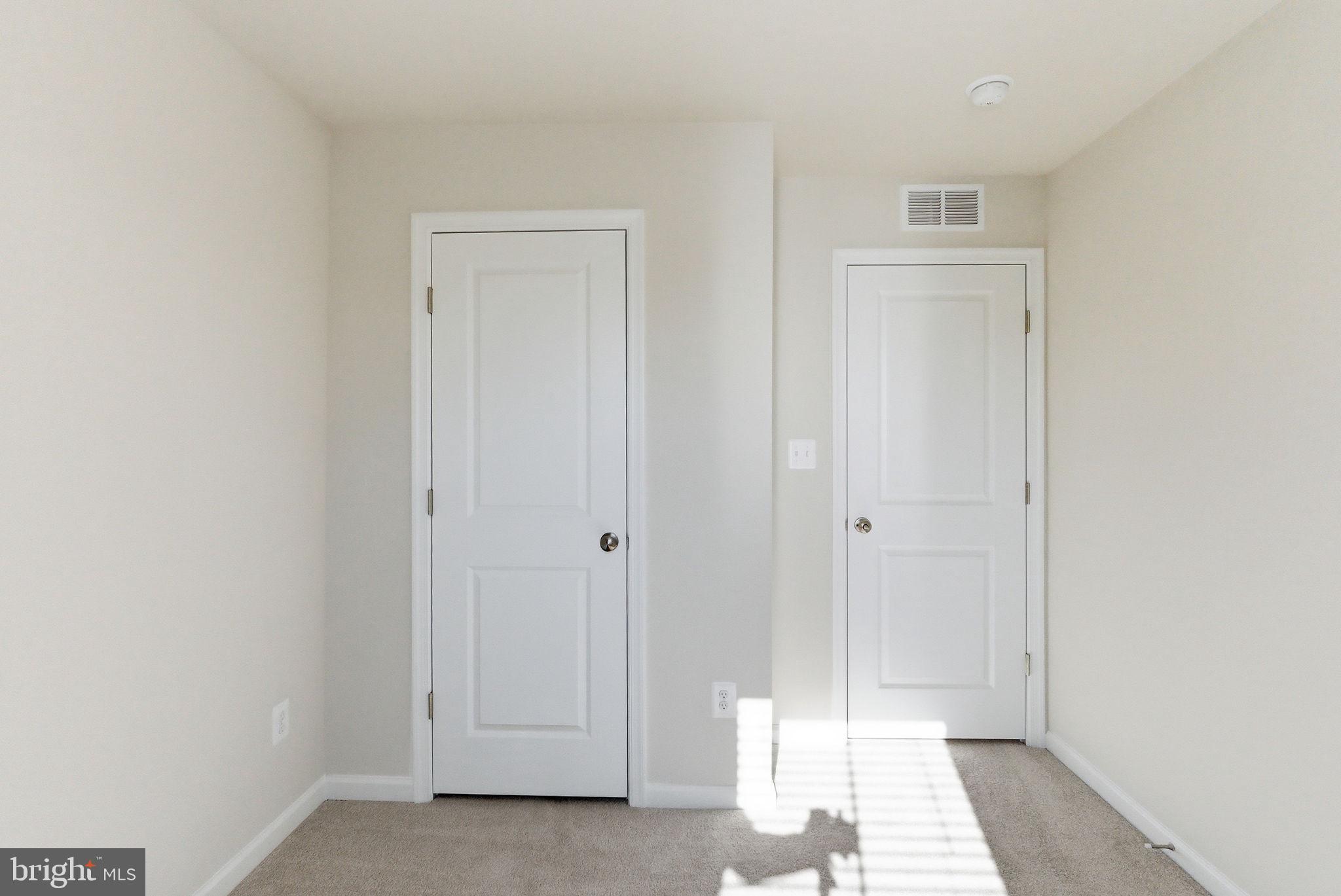 RED CLOVER MEADOWS - Residential Lease