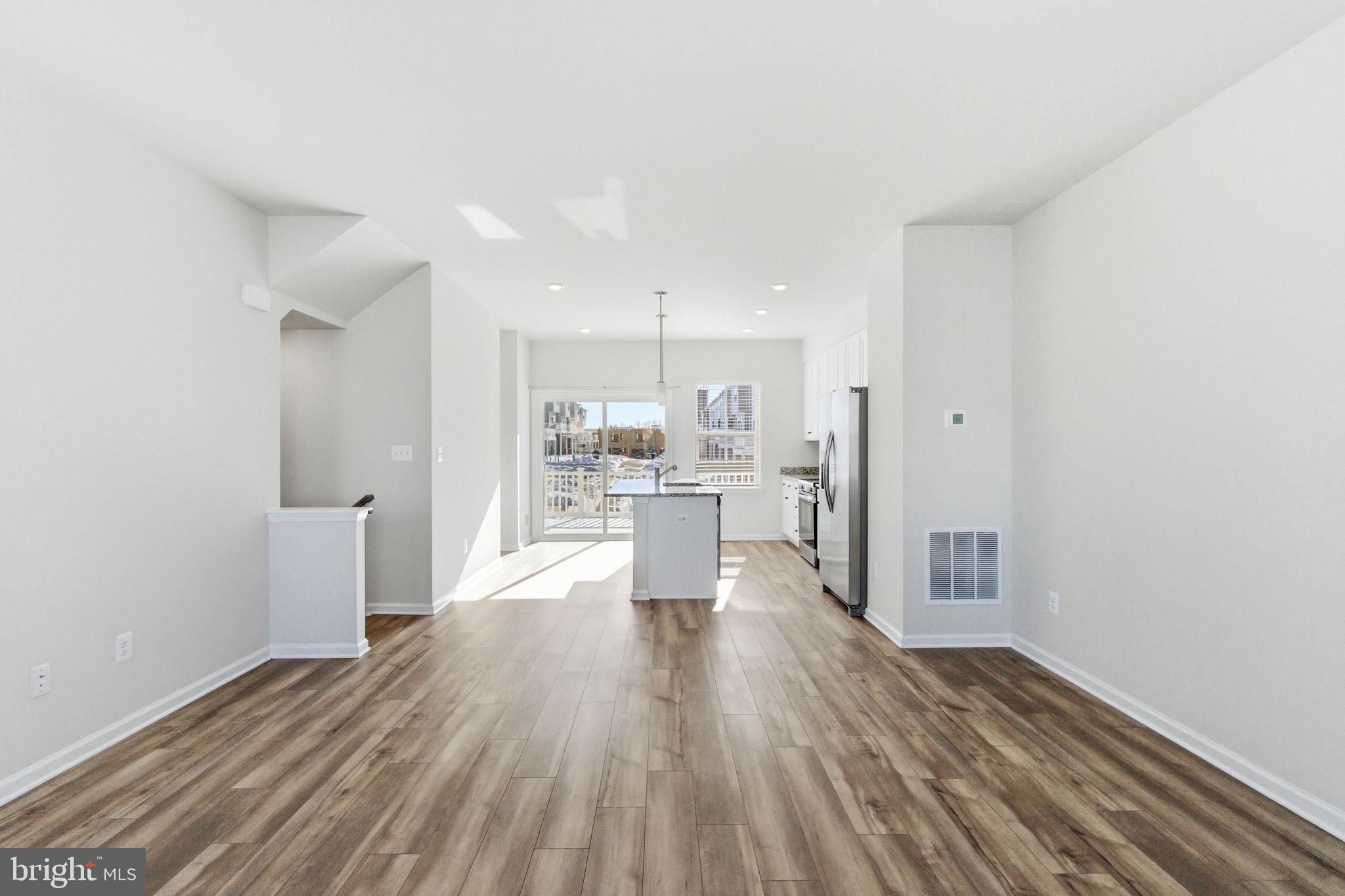 RED CLOVER MEADOWS - Residential Lease