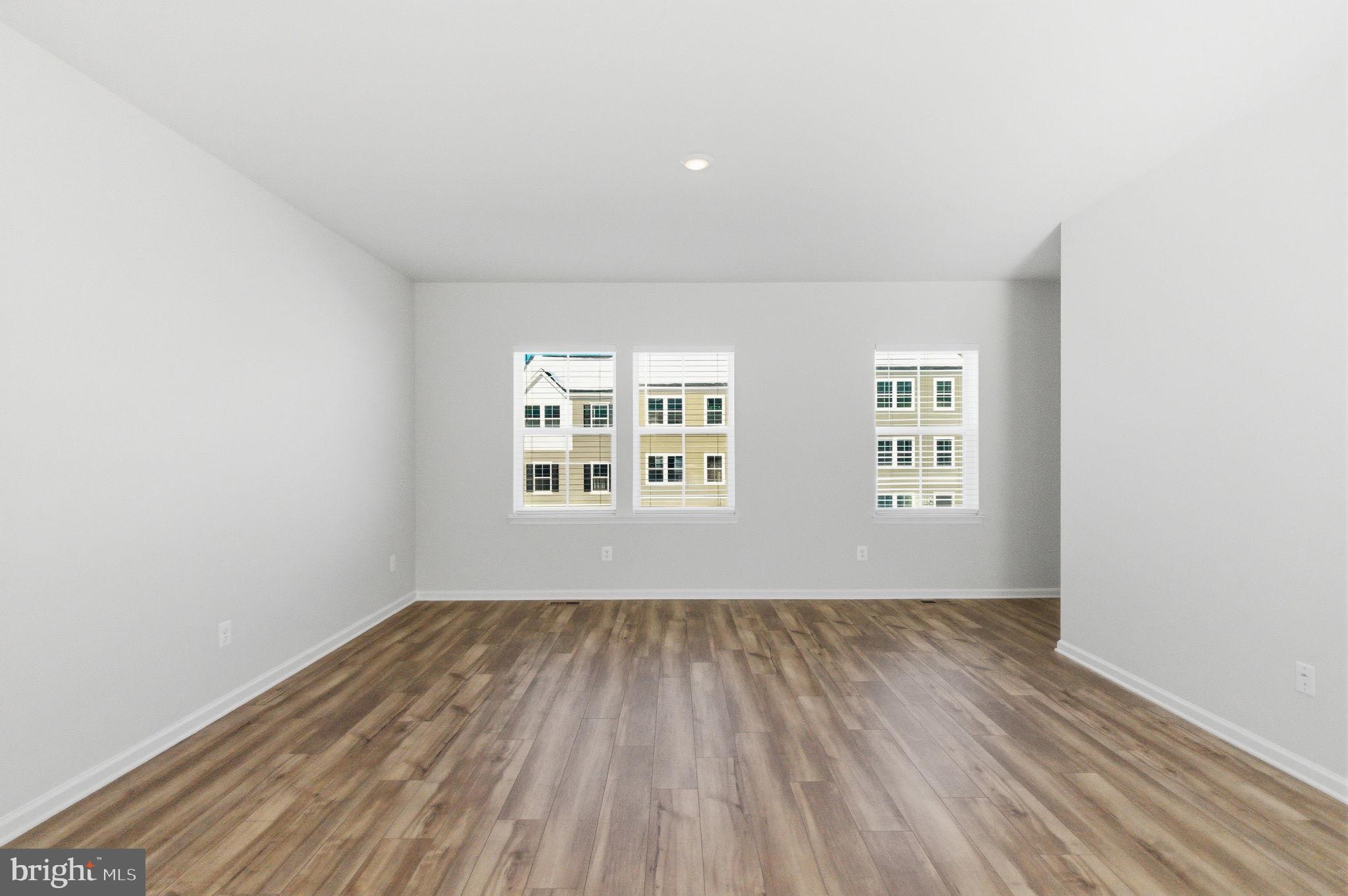 RED CLOVER MEADOWS - Residential Lease