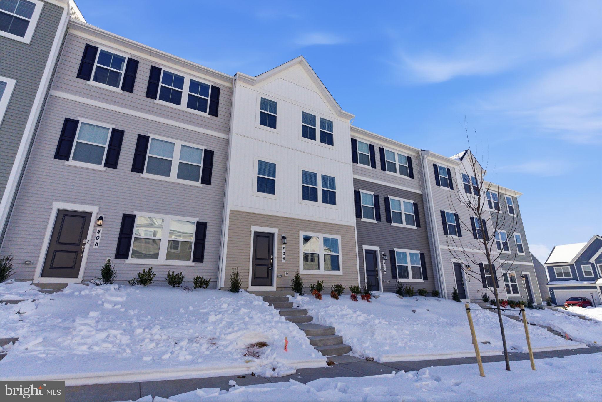 RED CLOVER MEADOWS - Residential Lease