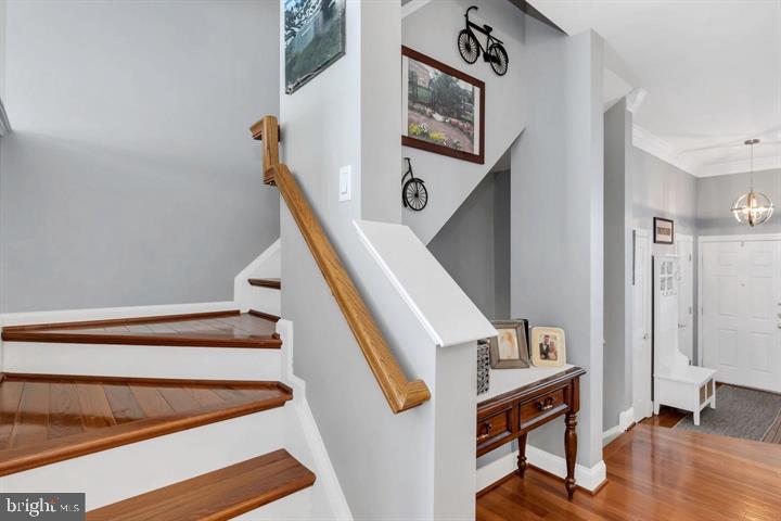 SIGNATURE AT BROADLANDS - Residential Lease