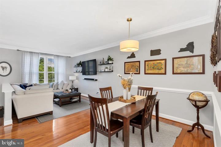 SIGNATURE AT BROADLANDS - Residential Lease