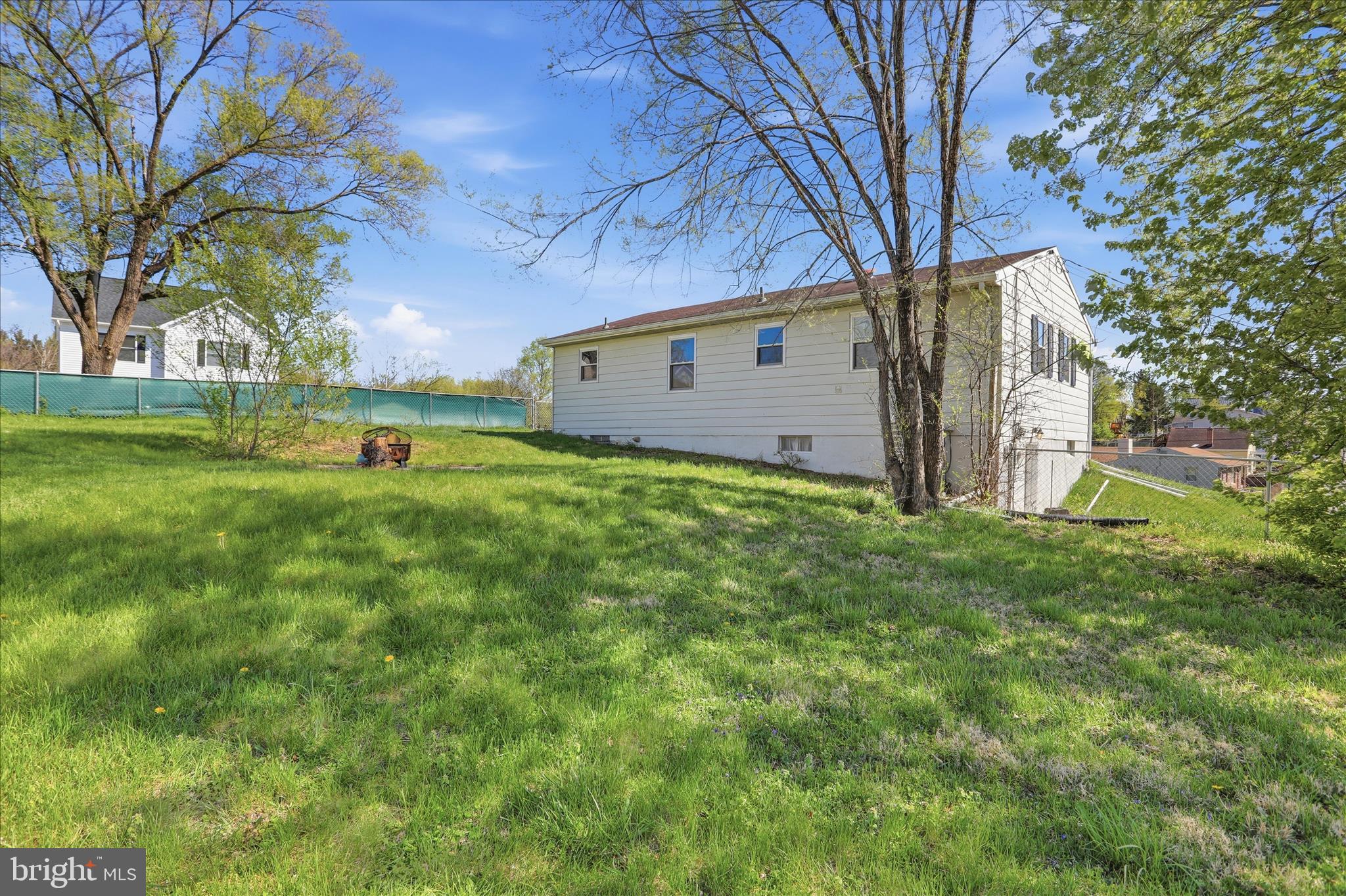 AIRLEY HEIGHTS - Residential