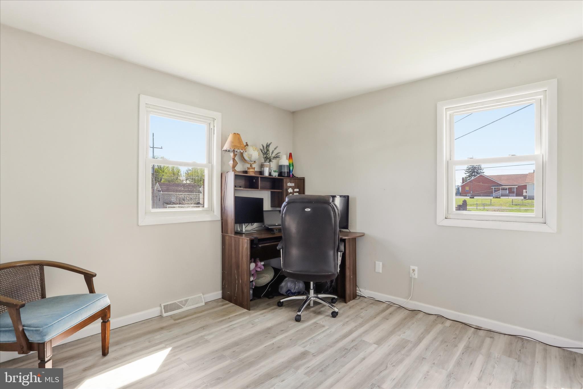 AIRLEY HEIGHTS - Residential