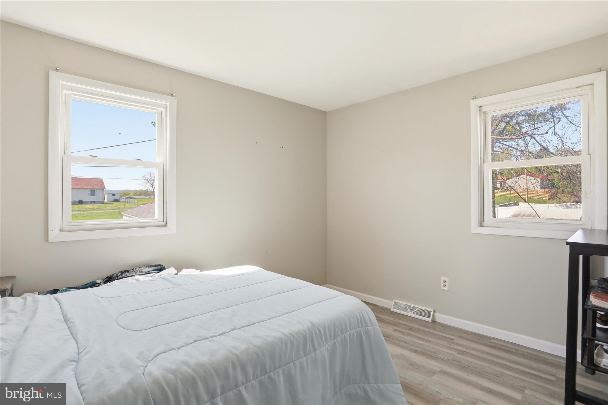 AIRLEY HEIGHTS - Residential