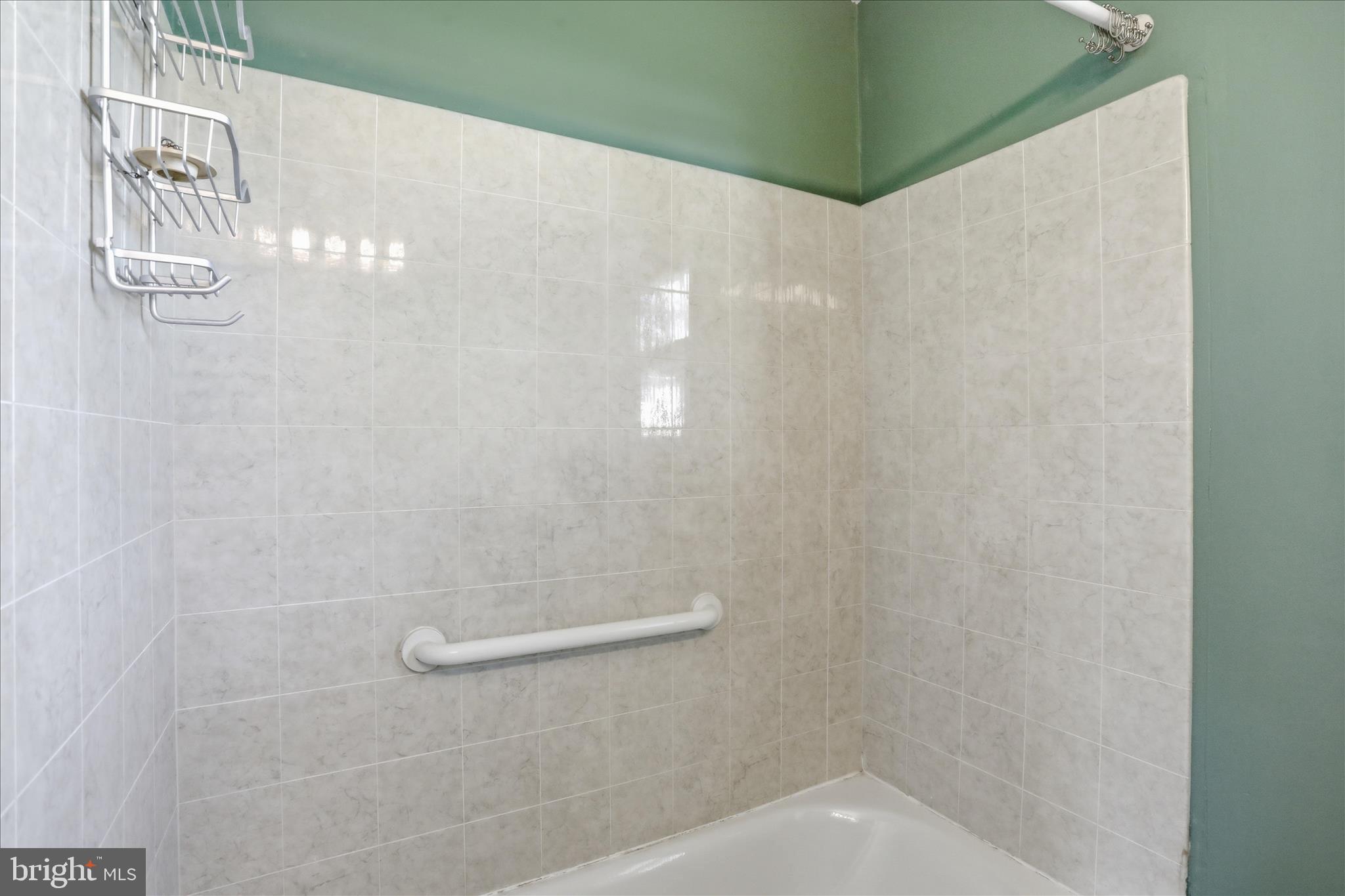 AIRLEY HEIGHTS - Residential